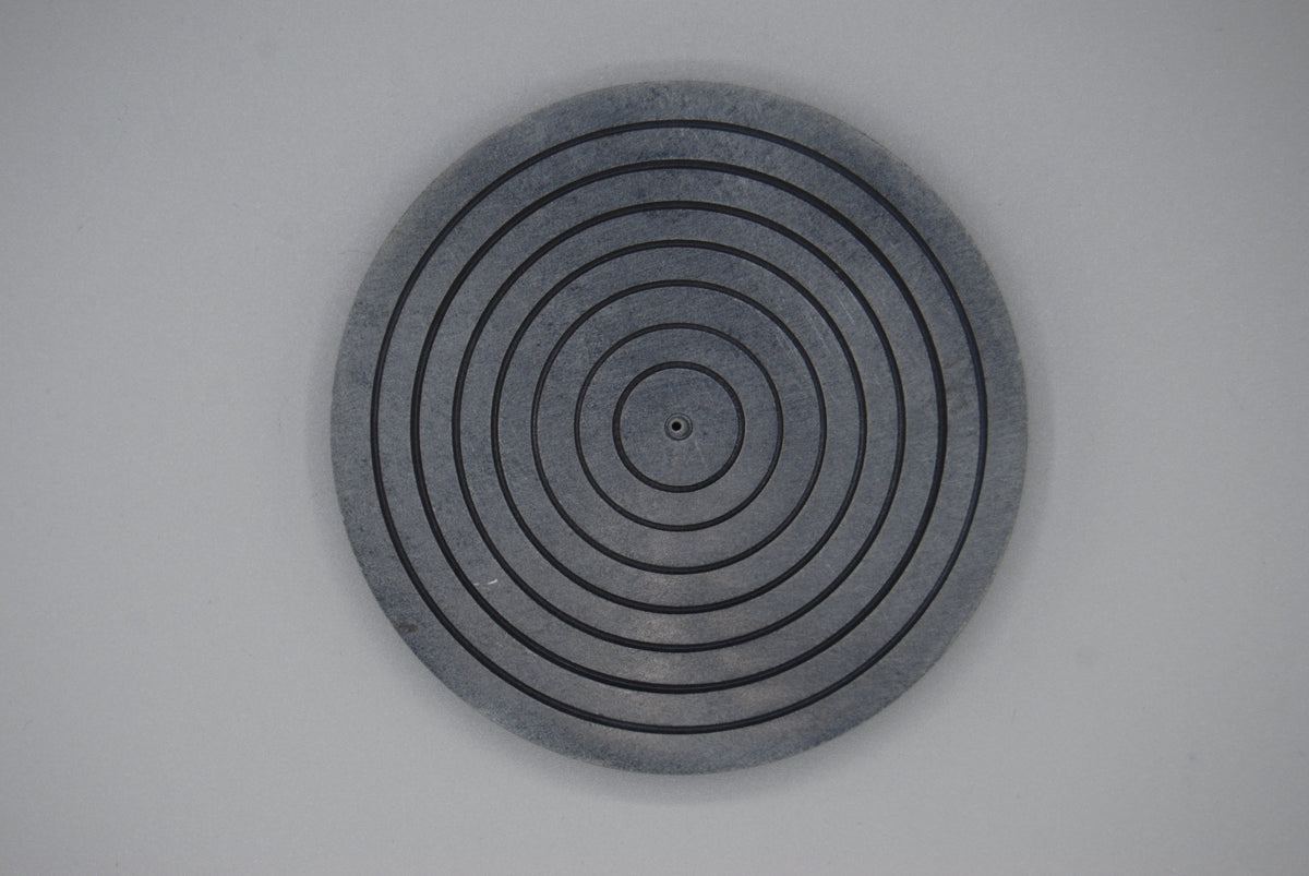 Räucherstäbchenhalter Circle aus Speckstein grau ø 10 cm – MAFUMO