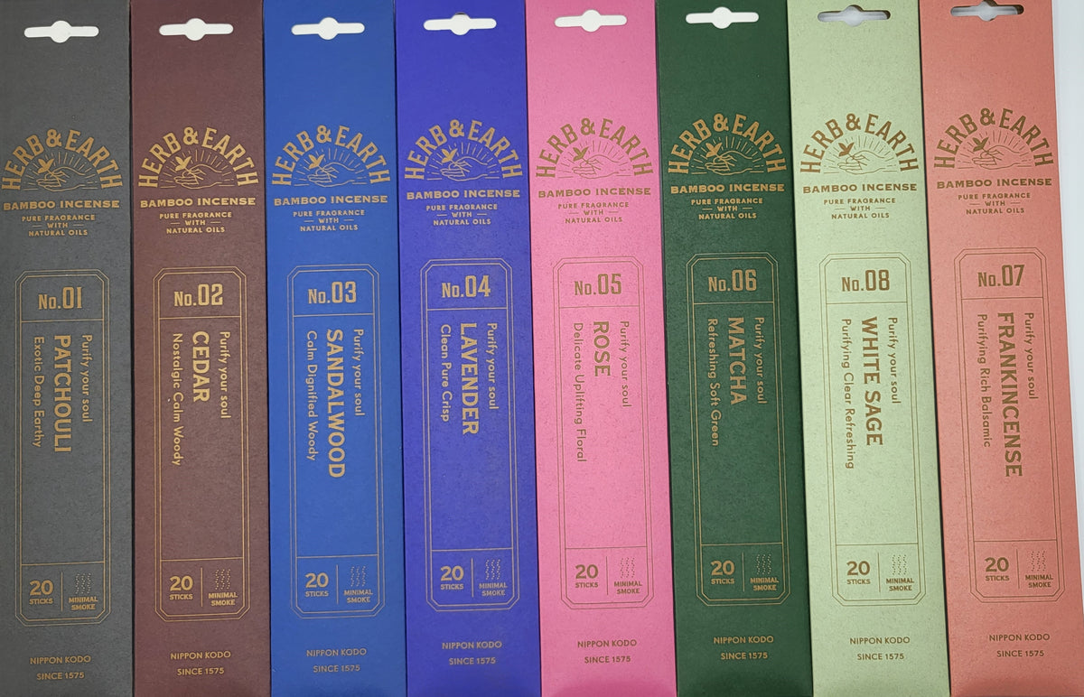 Herb & Earth Räucherstäbchen von Nippon Kodo – alle 12 Duftrichtungen in bunten Verpackungen | MAFUMO