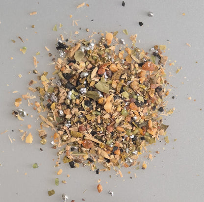 Räuchermischung aus Benzoe Sumatra, Farbweihrauch, Myrrhe, Styrax, Sandelholz, Mistelkraut, Zimt, Zedernholz, Lorbeer - MA-FUMO