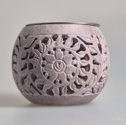 Speckstein mit Edelstahlsieb zum Räuchern, Räucherstövchen, Sieb mit einem d=ca. 9cm, h= ca. 9,5cm, bauchige Form 