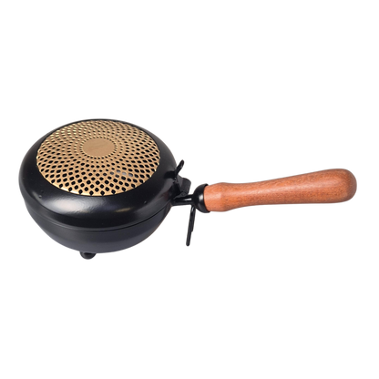 Räucherpfanne groß seitlich – Eisen mit Messing-Deckel und Holzgriff, MAFUMO