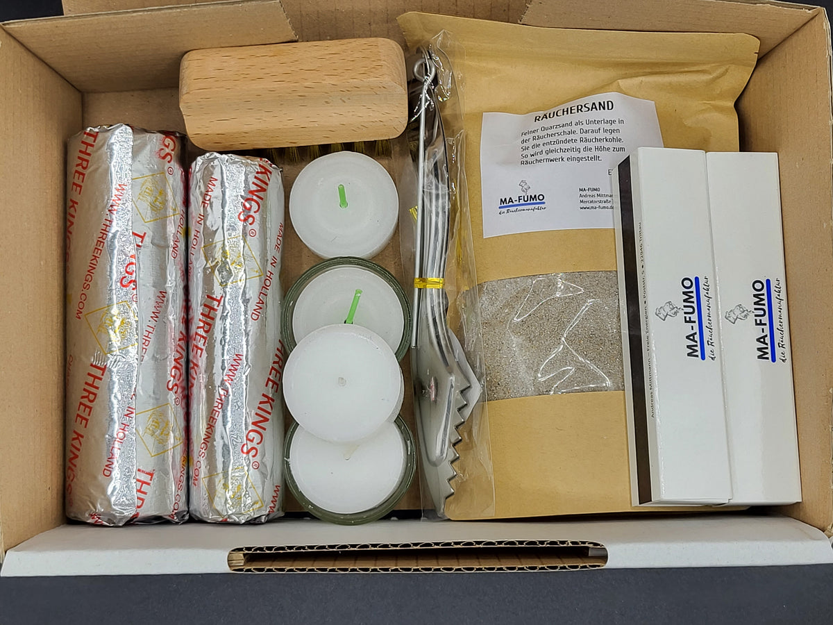 Set, Räuchern, Räucherwerk, Teelichter, Teelichthalter, Set, ohne Plastik, ohne Aluminium, 8 Stunden Brenndauer, Räuchersand, Feuersand, Kohlezange, Räucherkohle, Räucherkohle 40mm, Messingbürste, Streichhölzer, Zündhölzer, Räucherzubehör, Räuchermanufaktur